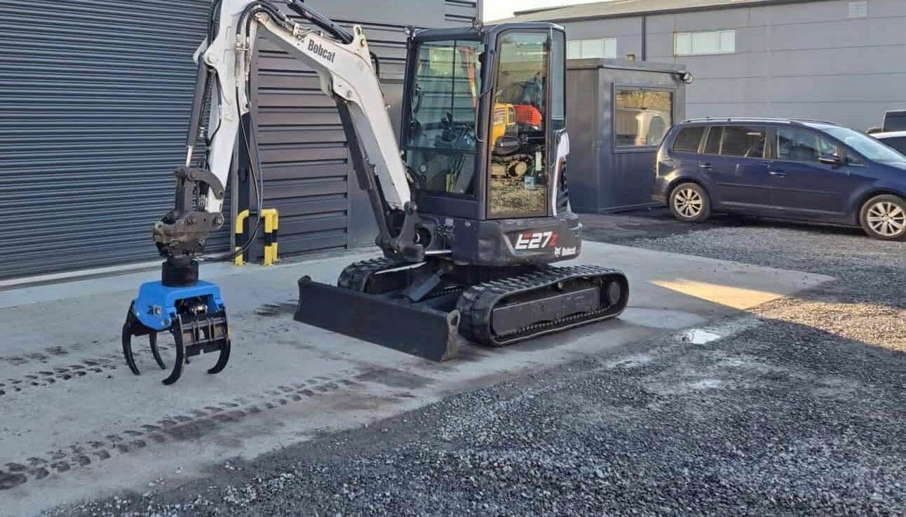Miniexcavadora Bobcat E27z de 2,7 t de ocasión 2019 con 1788 h y enganche hidráulico