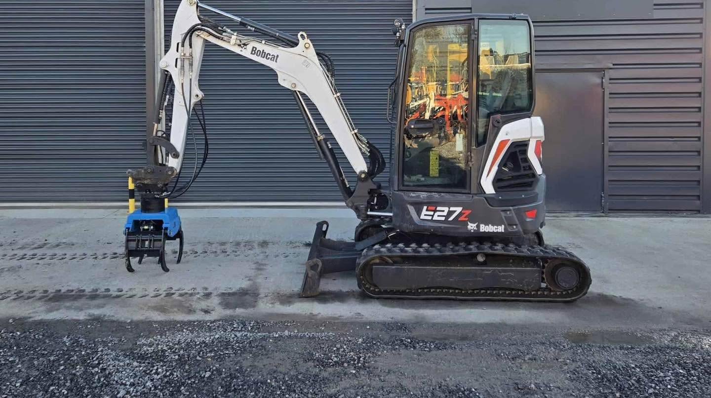 Miniexcavadora Bobcat E27z de 2,7 t de ocasión 2019 con 1788 h y enganche hidráulico