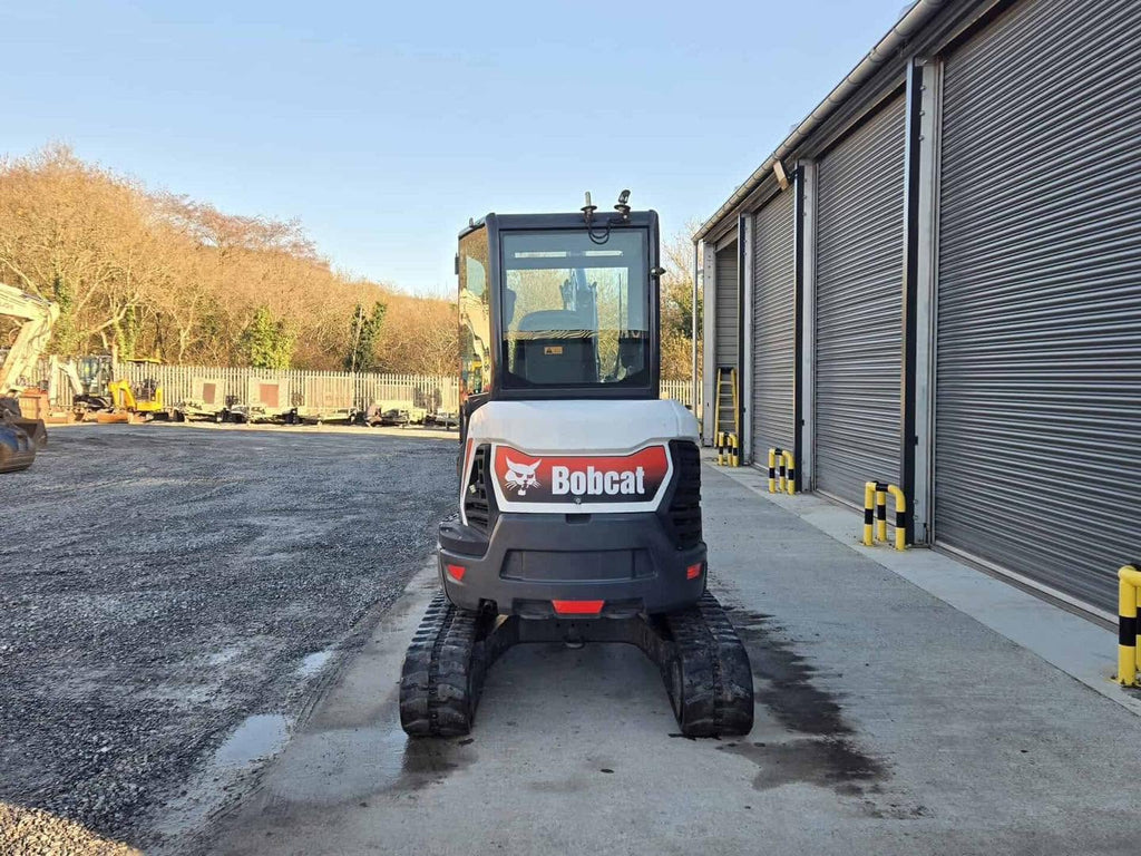Miniexcavadora Bobcat E27z de 2,7 t de ocasión 2019 con 1788 h y enganche hidráulico