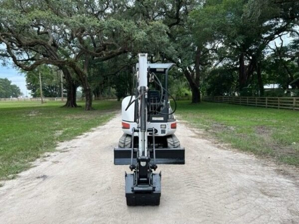 Bobcat 425G (2008) – Miniexcavadora usada 2,7T – 2 095 h – 4 Cucharas