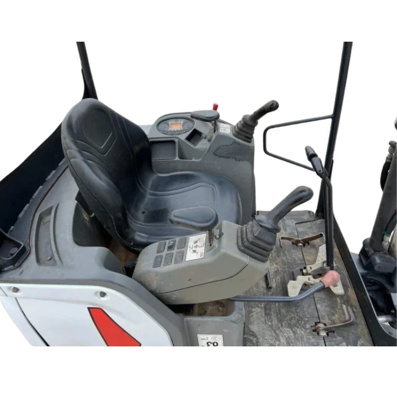Miniexcavadora Bobcat E17 de 1,71 t — Enganche rápido y 3 cucharones — Usada 2017 — 1600 h