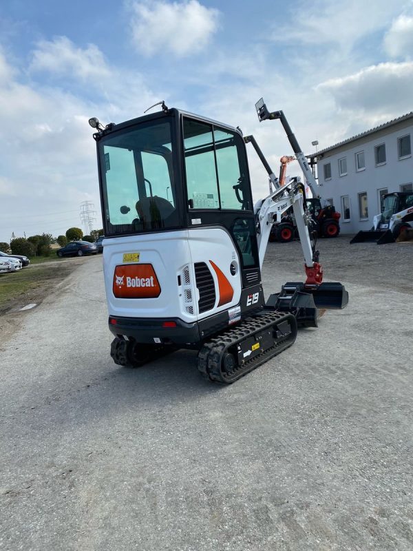 Miniexcavadora Bobcat E19 de 1,6 t usada 2019 con solo 850 h motor Mitsubishi