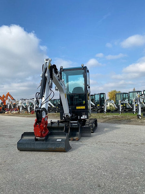 Miniexcavadora Bobcat E19 de 1,6 t usada 2019 con solo 850 h motor Mitsubishi
