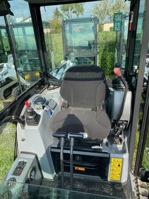 Miniexcavadora Bobcat E19 de 1,6 t usada 2019 con solo 850 h motor Mitsubishi