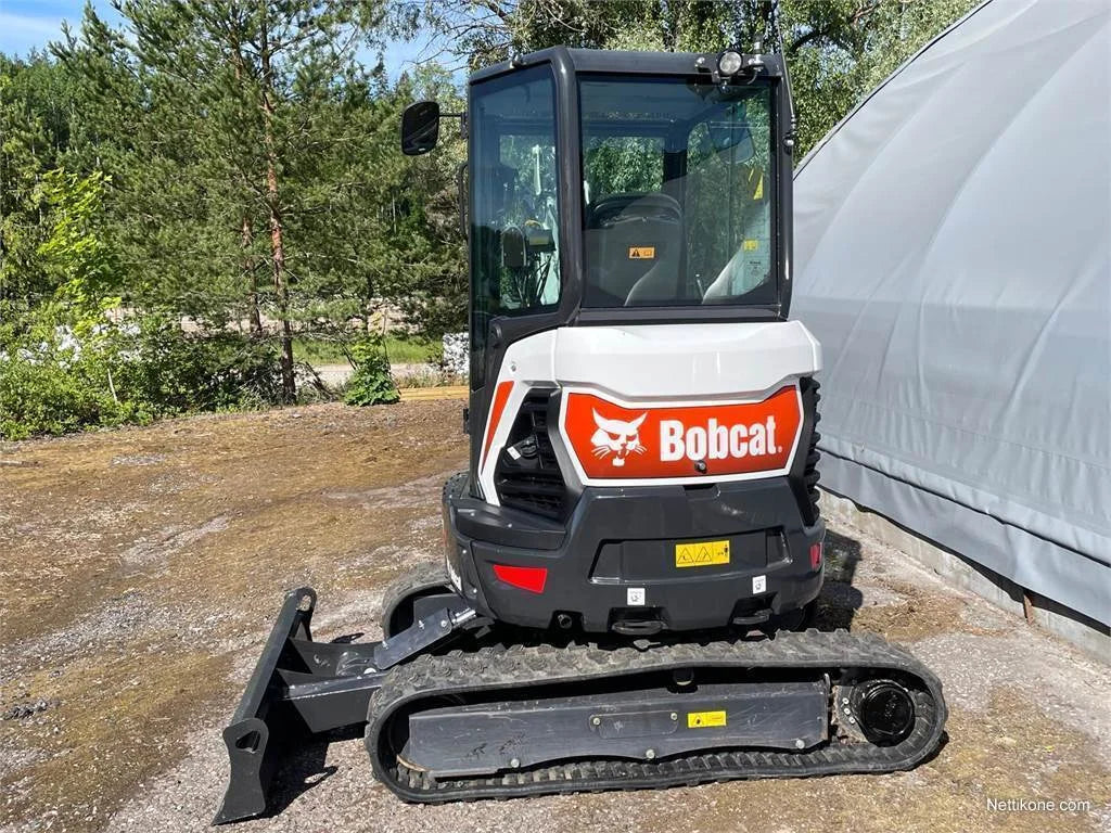 Miniexcavadora Bobcat E27Z de 2,7 t de ocasión 2021 con tiltrotador Engcon y 4 cucharones