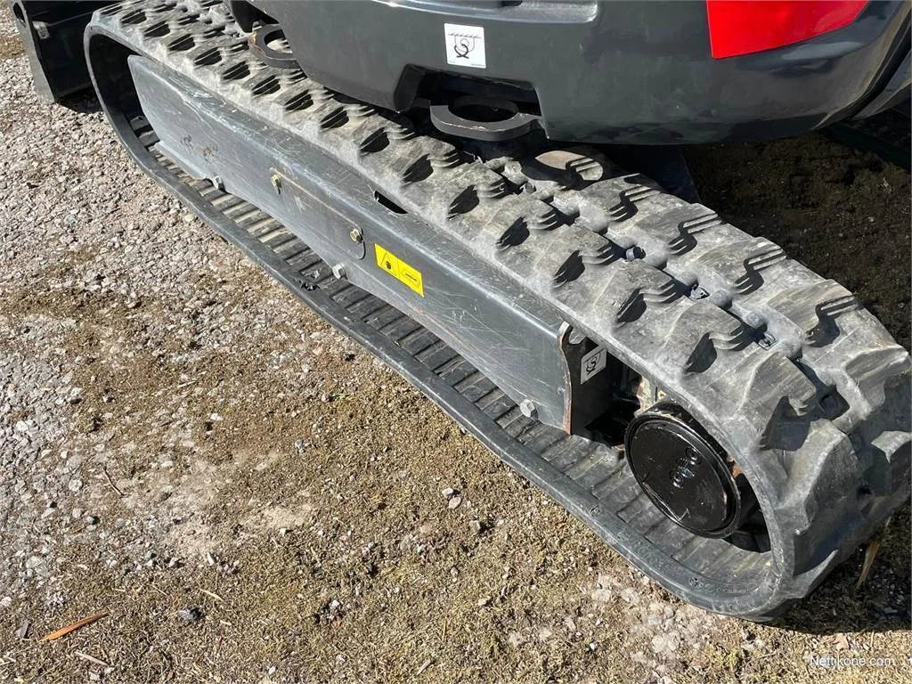 Miniexcavadora Bobcat E27Z de 2,7 t de ocasión 2021 con tiltrotador Engcon y 4 cucharones