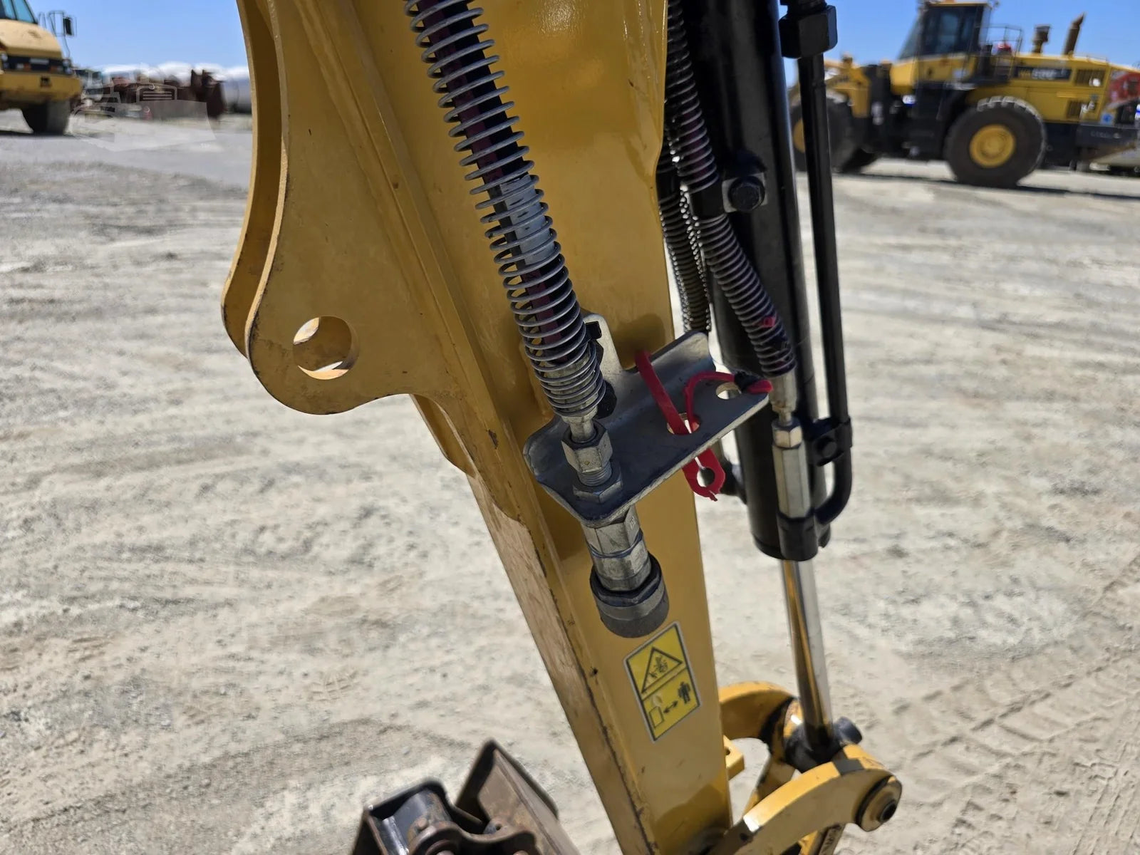 Miniexcavadora Caterpillar 301.7CR de 1,8 t de ocasión 2021 con 3 cucharas y remolque