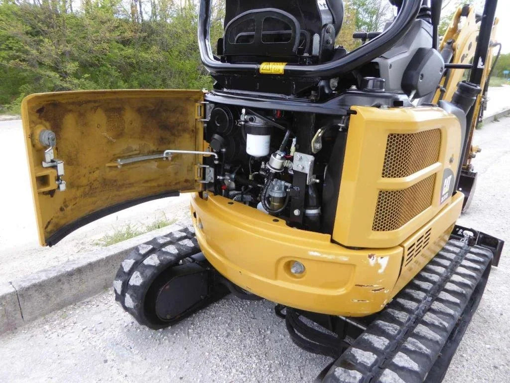 Miniexcavadora Caterpillar 301.7D CR de 1,7 t de ocasión 2017 con enganche rápido y 3 cucharones