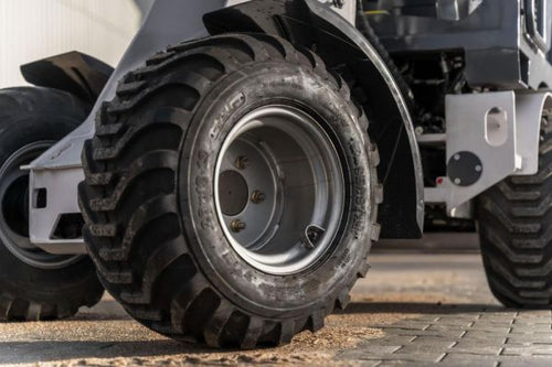 Cargadora articulada usada Compartec CT-W12I de 1,2 t con 589 h, con horquillas y cuchara