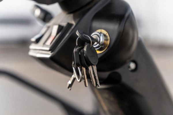 Cargadora articulada usada Compartec CT-W12I de 1,2 t con 589 h, con horquillas y cuchara
