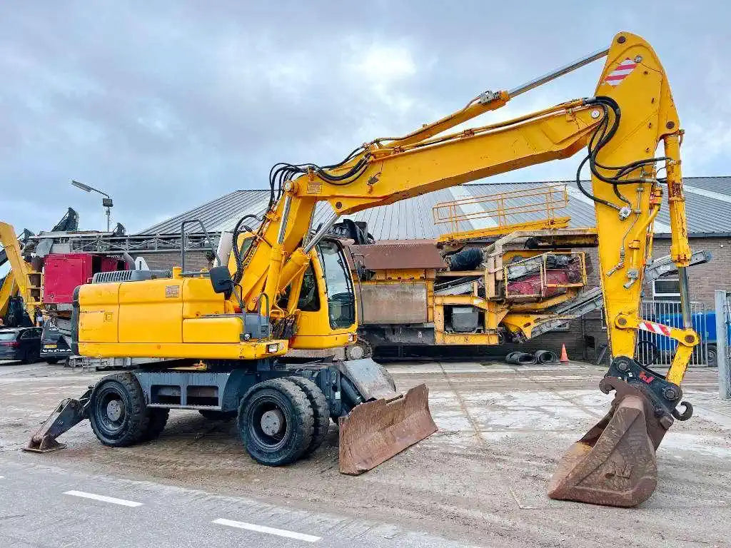 Doosan DX190W Excavadora de ruedas 18,2 t usada 2008 de 10 745 h con motor DL06