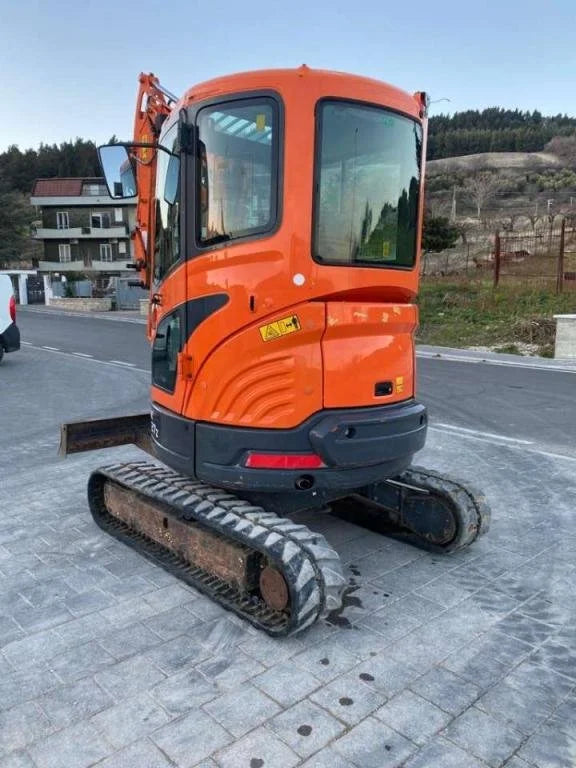 Miniexcavadora Doosan DX 27 Z de 2,8 t con giro cero de ocasión 2016, enganche rápido y 3 cucharones