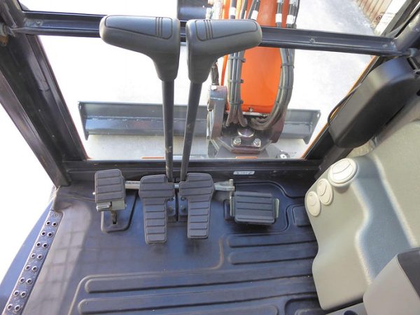 Miniexcavadora Doosan DX35Z 3,7 t usada 2017 cabina calefactada de 453 h con 2 cucharas