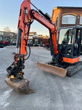 Miniexcavadora Hitachi ZX38-5A de 3,9 t usada 2017 con 1670 h, doble circuito hidráulico