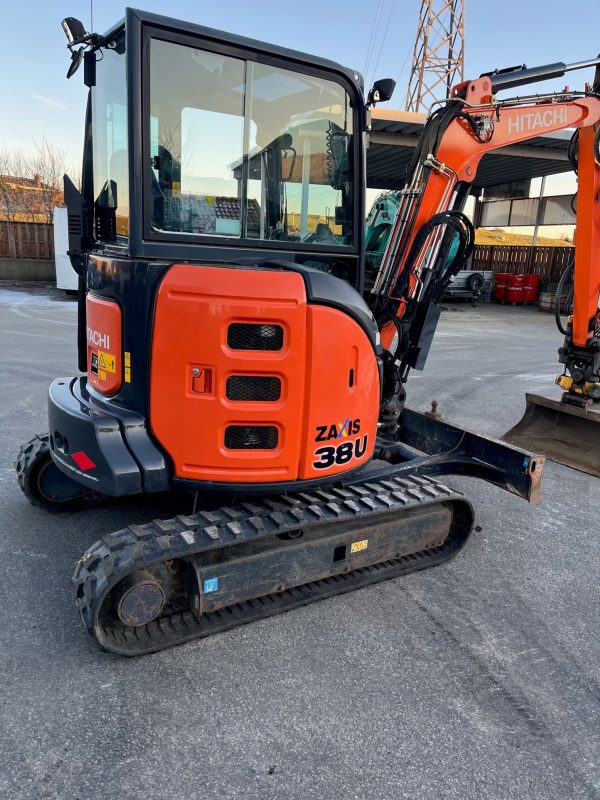 Miniexcavadora Hitachi ZX38-5A de 3,9 t usada 2017 con 1670 h, doble circuito hidráulico