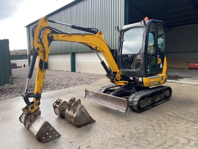JCB 8026 CTS (2014) – Mini Excavadora 2,6T – Cabina Climatizada – 3 265 h