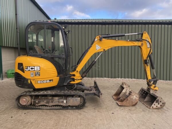 JCB 8026 CTS (2014) – Mini Excavadora 2,6T – Cabina Climatizada – 3 265 h