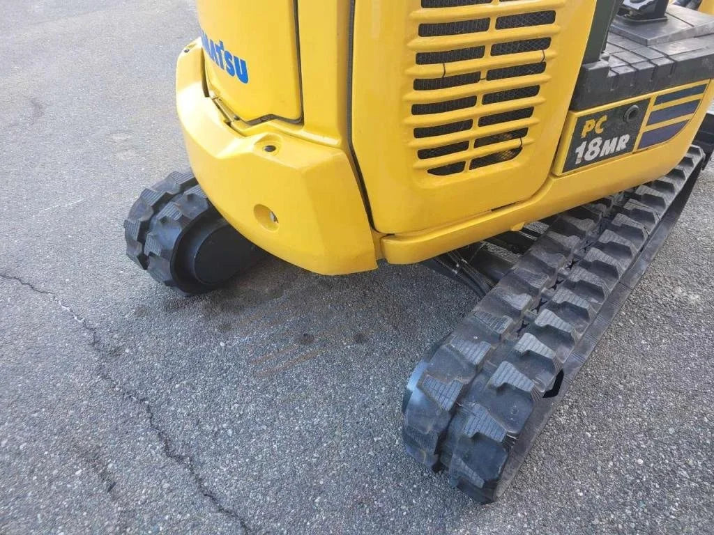 Miniexcavadora Komatsu PC 18 MR2 de 1,9 t de ocasión 2005 de 2 900 h con enganche rápido