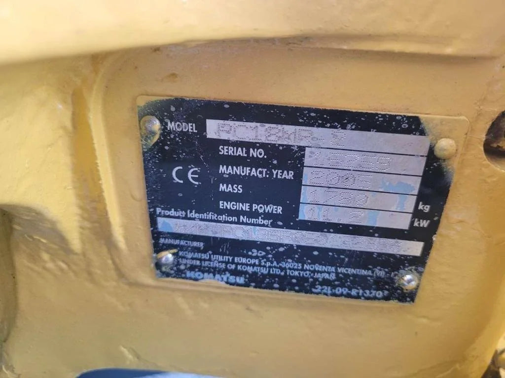 Miniexcavadora Komatsu PC 18 MR2 de 1,9 t de ocasión 2005 de 2 900 h con enganche rápido