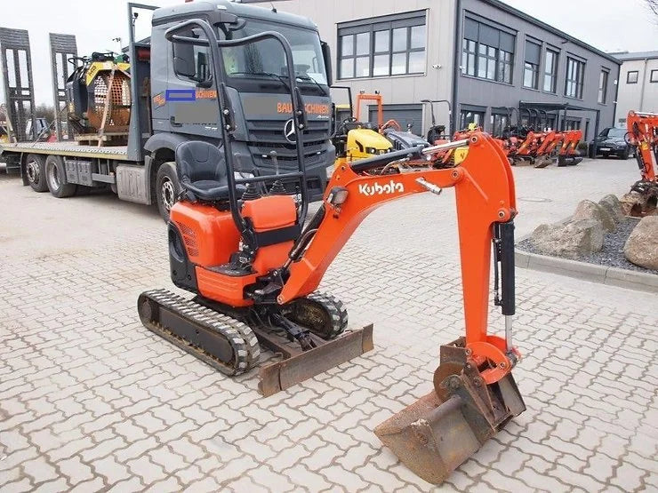 Miniexcavadora ultracompacta Kubota U10-3 de 1 tonelada, usada, año 2016, 2028 horas, con 3 cucharones