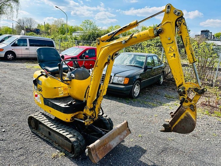 Komatsu PC 09-1 (2008) – Mini Excavadora 0,8T – 1500 h – Ultra-Compacta