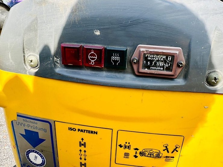 Komatsu PC 09-1 (2008) – Mini Excavadora 0,8T – 1500 h – Ultra-Compacta