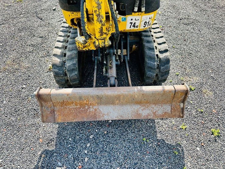 Komatsu PC 09-1 (2008) – Mini Excavadora 0,8T – 1500 h – Ultra-Compacta