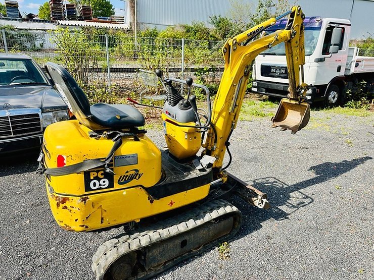 Komatsu PC 09-1 (2008) – Mini Excavadora 0,8T – 1500 h – Ultra-Compacta
