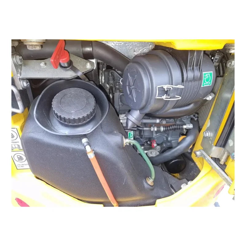 Miniexcavadora Komatsu PC 16 R 3HS 1,8 t vía variable — Motor 3D67E 11,6 kW — Usada 2018 — 1 800 h