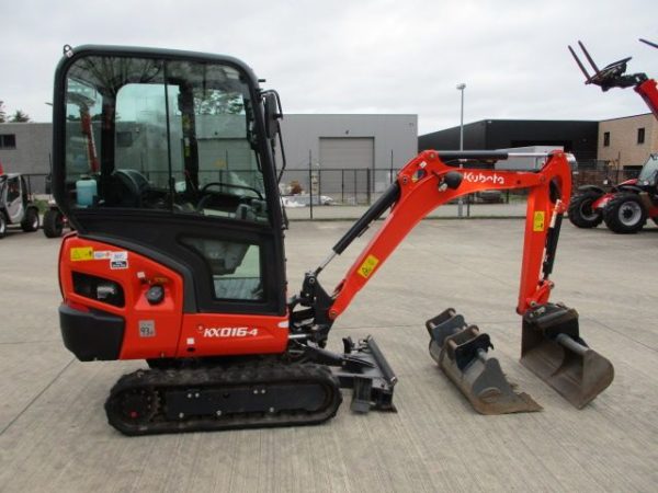 Miniexcavadora Kubota KX016-4 de 1,6 t usada 2022 de 179 h certificada CE con joysticks