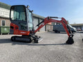 Miniexcavadora Kubota KX016-4 1,6 t usada 2013 cabina cerrada de 2971 h con 3 cucharones