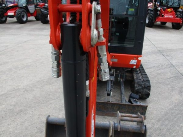 Miniexcavadora Kubota KX016-4 de 1,6 t usada 2022 de 179 h certificada CE con joysticks