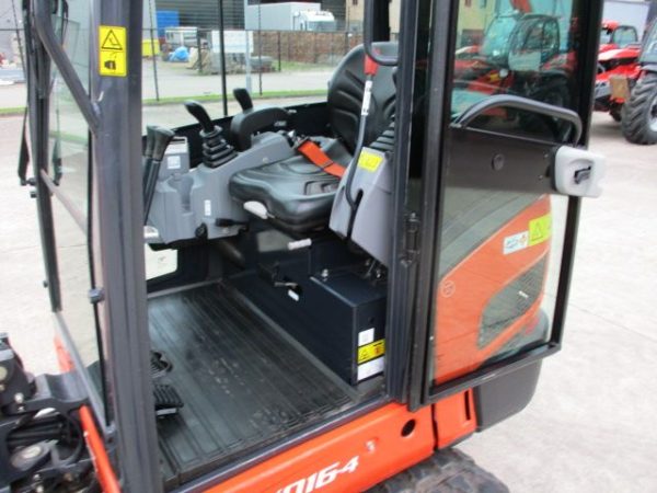 Miniexcavadora Kubota KX016-4 de 1,6 t usada 2022 de 179 h certificada CE con joysticks