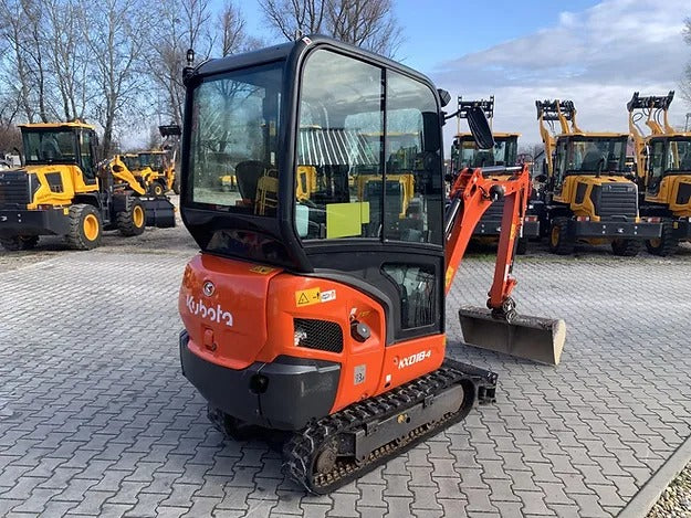 Miniexcavadora Kubota KX018-4 de 1,79 t, usada, año 2019, 750 h, con motor de 3 cilindros