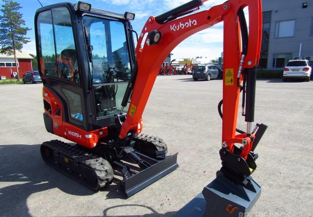 Kubota KX019-4 (2022) – Miniexcavadora 1,9T – 10 h – Estado Nuevo