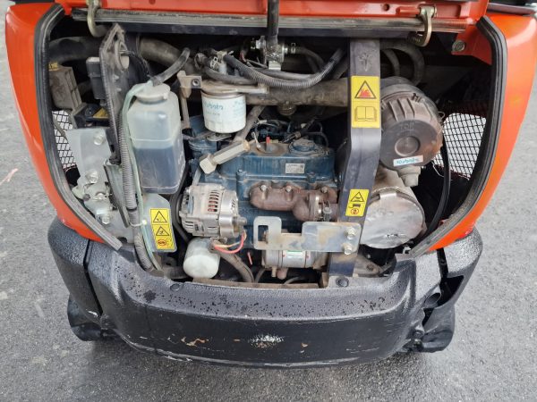 Miniexcavadora Kubota KX019-4 de 1,85 t usada 2019 con 1803 h sistema hidráulico auxiliar