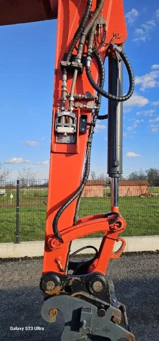 Miniexcavadora Kubota KX080-3 de 8,2 t usada 2012 de 3300 h con enganche hidráulico