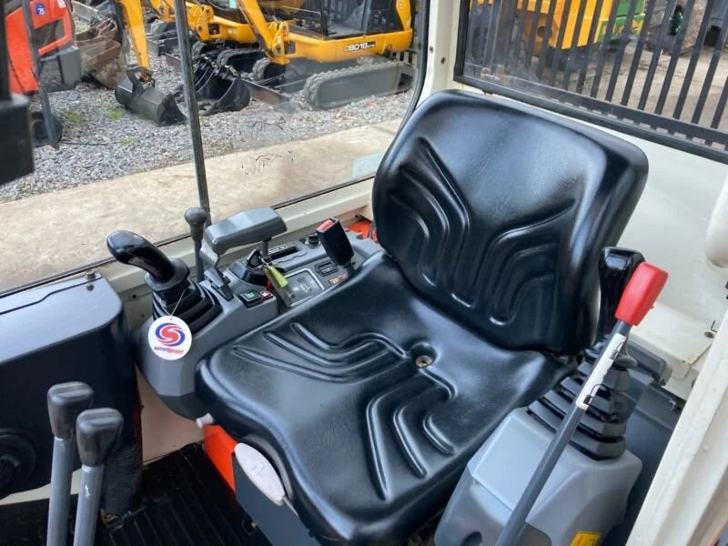 Miniexcavadora Kubota KX36-3 de 1,6 t de ocasión 2005 con 2543 h y 3 cucharones a elegir