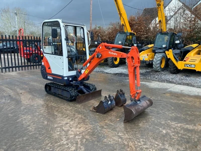 Miniexcavadora Kubota KX36-3 de 1,6 t de ocasión 2005 con 2543 h y 3 cucharones a elegir