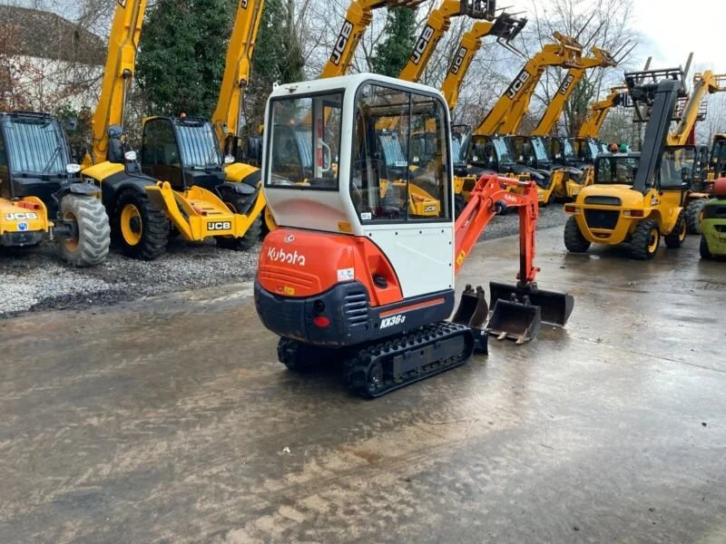 Miniexcavadora Kubota KX36-3 de 1,6 t de ocasión 2005 con 2543 h y 3 cucharones a elegir