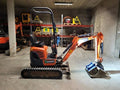 Miniexcavadora Kubota U 10-3 de 1,1 t usada 2016 con 825 h, primer dueño, con 3 cucharones