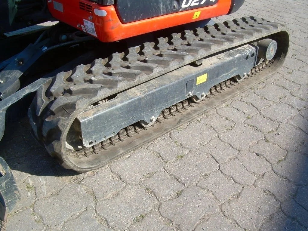 Miniexcavadora Kubota U 27-4 de 2,6 t de ocasión 2020 con solo 315 h y 3 cucharones
