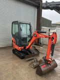 Miniexcavadora Kubota U17-3 de 1,6 t sin voladizo, usada, año 2015, 2090 h, con 3 cucharones