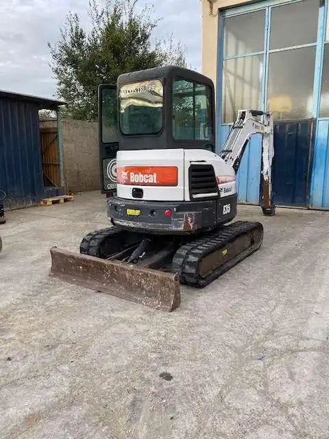 Bobcat E35 (2014) – Miniexcavadora 3,5 Toneladas – 678 Horas