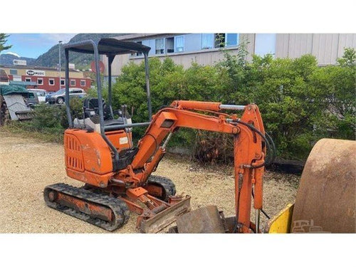 IHI 15NX (2004) – Miniexcavadora 1,5T con 3 Cucharas – 6 088 h – Compacta y Fiable