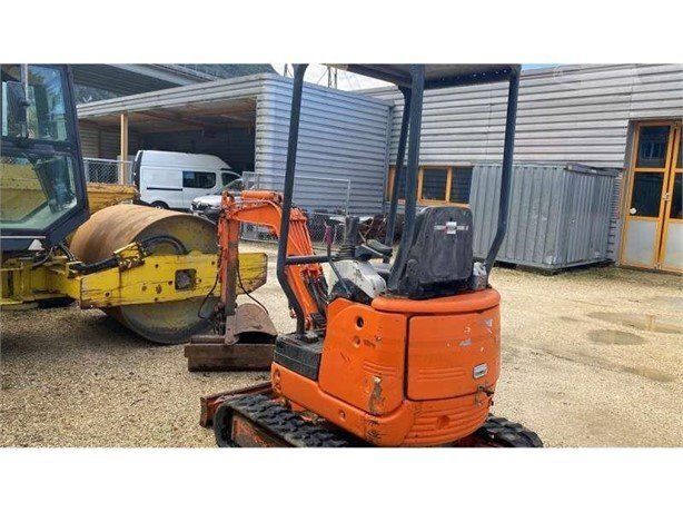 IHI 15NX (2004) – Miniexcavadora 1,5T con 3 Cucharas – 6 088 h – Compacta y Fiable