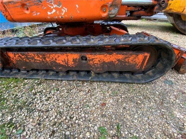 IHI 15NX (2004) – Miniexcavadora 1,5T con 3 Cucharas – 6 088 h – Compacta y Fiable
