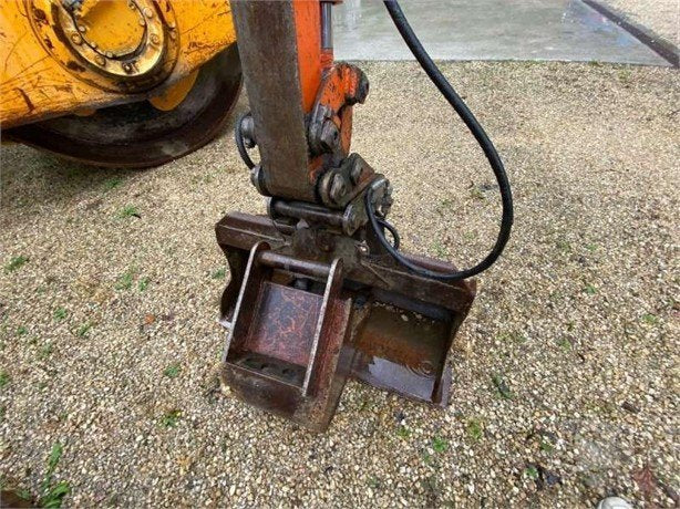 IHI 15NX (2004) – Miniexcavadora 1,5T con 3 Cucharas – 6 088 h – Compacta y Fiable