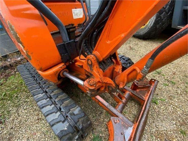 IHI 15NX (2004) – Miniexcavadora 1,5T con 3 Cucharas – 6 088 h – Compacta y Fiable