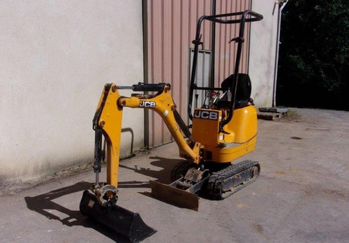 JCB 8008 (2017) – Mini excavadora 900 kg – 2 104 h – Ultracompacta